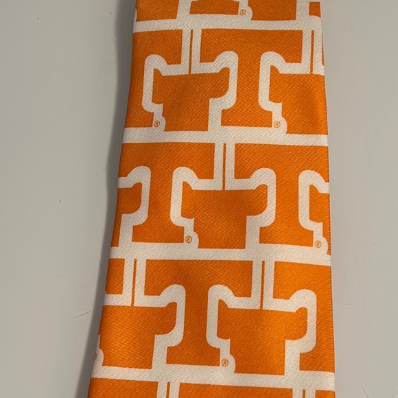 University of Tennessee Vols Necktie - Picture 2 of 4